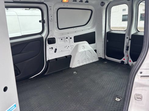 Used 2017 RAM ProMaster City Tradesman w/ Rear Back-up Camera Group FWD image 11