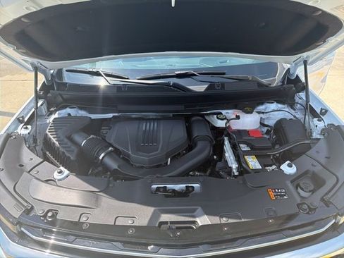 New 2026 Chevrolet Traverse High Country w/ LPO, Floor Liner Package FWD image 32