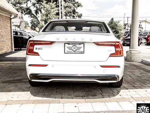 Used 2023 Volvo S60 T8 Plus image 13