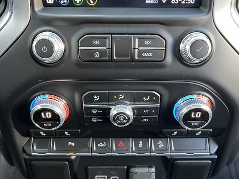 Used 2022 GMC Sierra 1500 Elevation AWD/4WD image 30