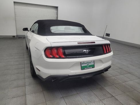 Used 2020 Ford Mustang Premium RWD image 6