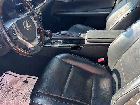 Used 2015 Lexus ES 350 w/ Luxury Package image 24