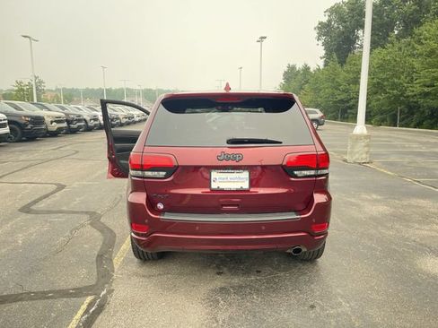 Used 2021 Jeep Grand Cherokee Laredo X AWD/4WD image 31