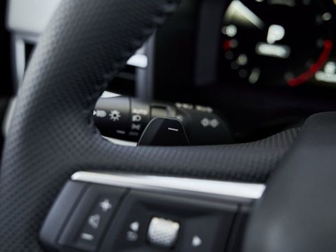 Used 2025 Mitsubishi Outlander SE FWD image 36