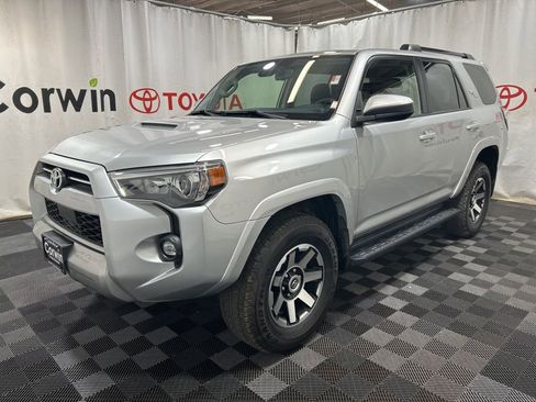 Used 2024 Toyota 4Runner TRD Off-Road image 3