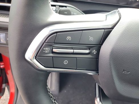 New 2026 Chevrolet Traverse LT w/ Sun and Wheel Package image 14