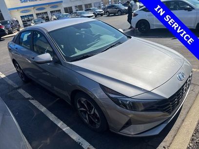 Used 2023 Hyundai Elantra SEL w/ Convenience Package