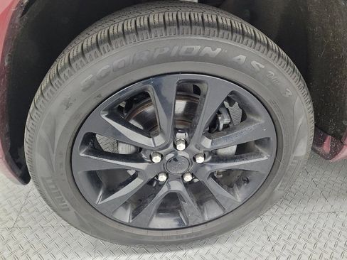 Used 2017 Jeep Grand Cherokee Altitude AWD/4WD image 31