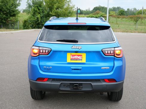Used 2018 Jeep Compass Latitude w/ Popular Equipment Group AWD/4WD image 18