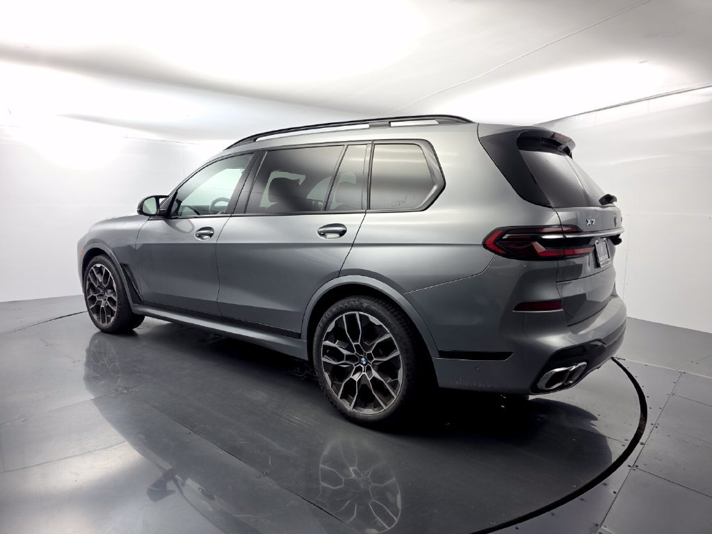 Certified 2024 BMW X7 M60i w/ Executive Package AWD/4WD image 4