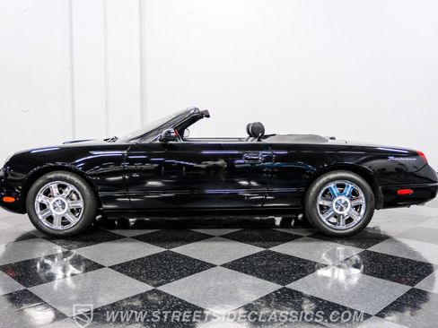 Used 2005 Ford Thunderbird 50th Anniversary image 2
