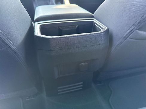 Used 2024 Toyota Tacoma TRD Off-Road image 24