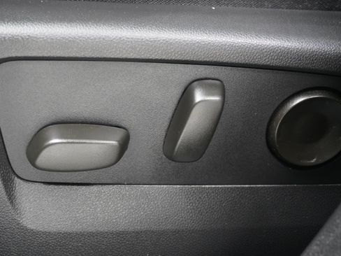 Used 2021 Buick Envision Essence w/ Sport Touring Package FWD image 15