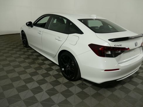 Used 2025 Honda Civic Sport image 5