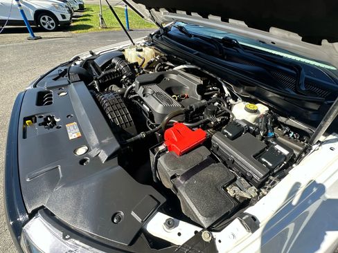 Used 2019 Ford Ranger Lariat w/ Black Appearance Package image 34