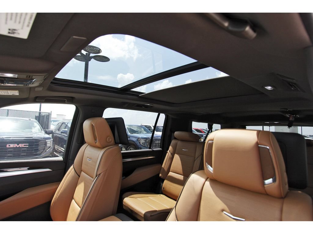 New 2027 Cadillac Escalade ESV Luxury w/ Touring Package AWD/4WD image 24