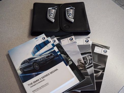 Used 2017 BMW 530i xDrive image 71