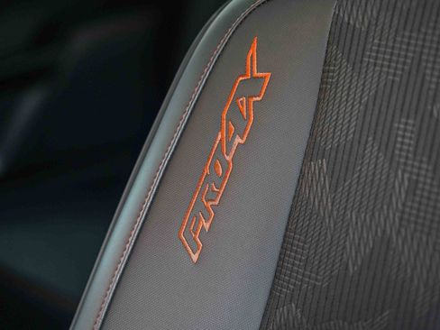 Used 2024 Nissan Titan PRO-4X w/ Pro-4x Utility Package image 33