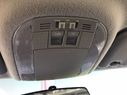 Used 2012 Toyota Corolla S image 24