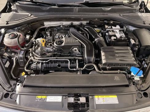 Used 2024 Volkswagen Jetta SE FWD image 24
