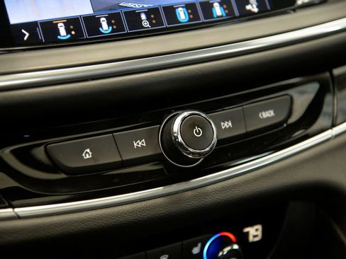 Used 2020 Buick Enclave Avenir w/ Trailering Package, 5000 lbs. AWD/4WD image 25