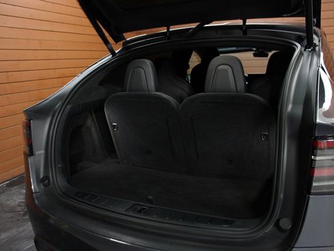 Used 2022 Tesla Model X Plaid image 53