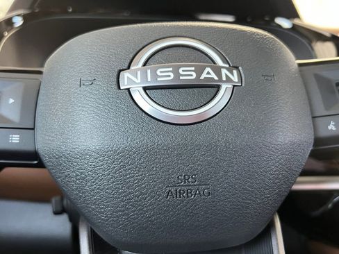 New 2026 Nissan Pathfinder Platinum FWD image 6