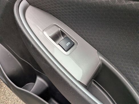 Used 2024 Chevrolet Malibu LT image 32