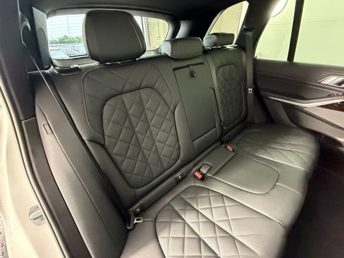 Used 2025 BMW X5 sDrive40i w/ Premium Package RWD image 34