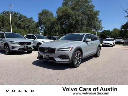 New 2026 Volvo V60 B5 Cross Country Plus w/ Climate Package