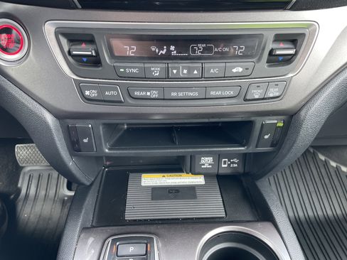 Used 2021 Honda Pilot Special Edition image 31