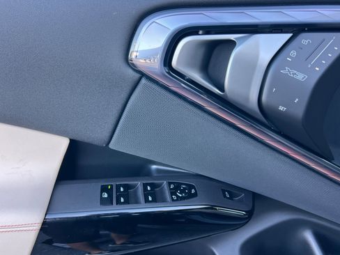 Used 2026 BMW X3 xDrive30 w/ Premium Package image 13