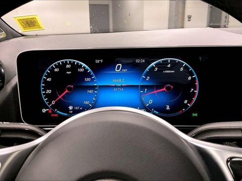Used 2021 Mercedes-Benz GLA 250 4MATIC image 13