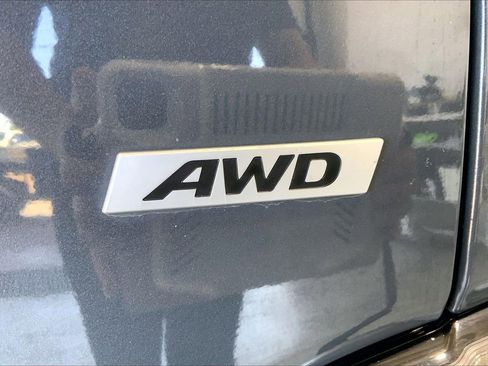 Used 2023 Hyundai Kona SEL AWD/4WD image 7