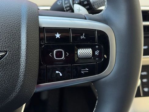 New 2026 Genesis GV70 2.5T Advanced image 28