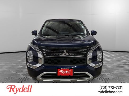 Used 2024 Mitsubishi Outlander SE AWD/4WD image 8