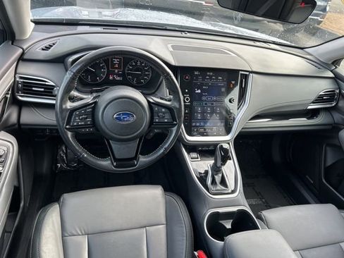 Used 2025 Subaru Outback Onyx Edition image 27