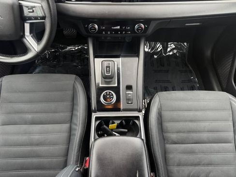 Used 2022 Mitsubishi Outlander SE FWD image 6