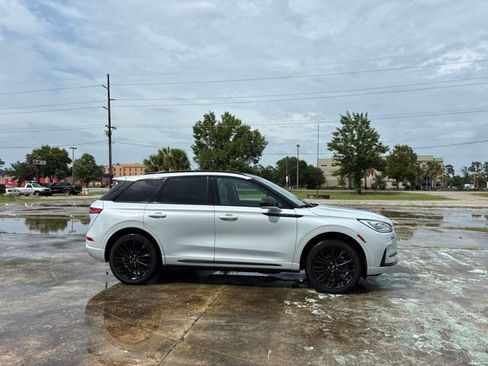 Certified 2025 Lincoln Corsair Grand Touring w/ Jet Appearance Package AWD/4WD image 2