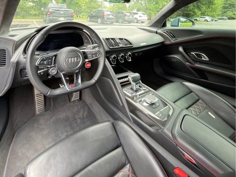 Used 2020 Audi R8 V10 AWD/4WD image 13
