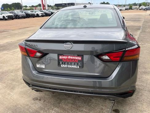 New 2026 Nissan Altima 2.5 SV w/ SV Special Edition Package FWD image 3