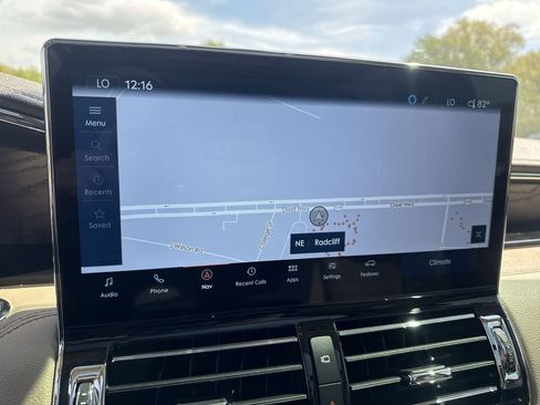 Used 2024 Lincoln Navigator L Reserve image 18