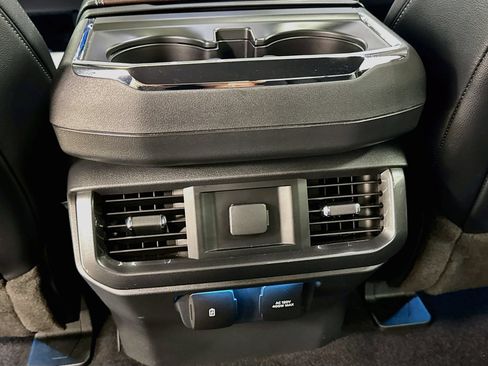 Used 2023 Ford F150 Lariat AWD/4WD image 27