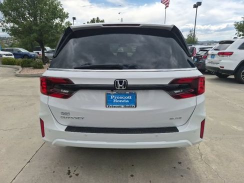 New 2026 Honda Odyssey Elite image 12