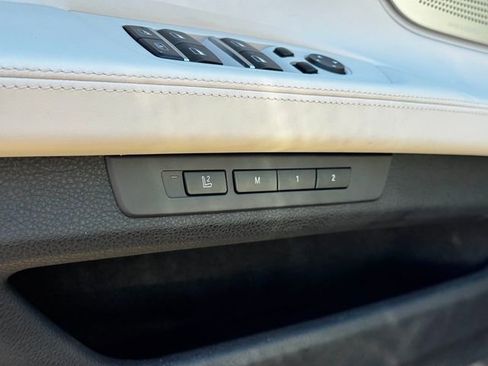 Used 2014 BMW 750i RWD image 16