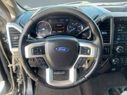 Used 2018 Ford F250 Lariat image 17