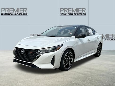 Certified 2025 Nissan Sentra SR w/ SR Premium Package FWD image 1