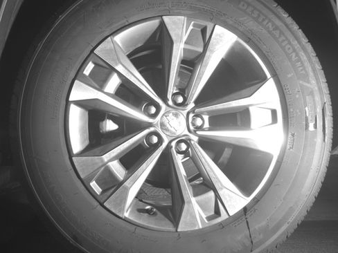 Used 2025 Chevrolet Equinox LT image 14