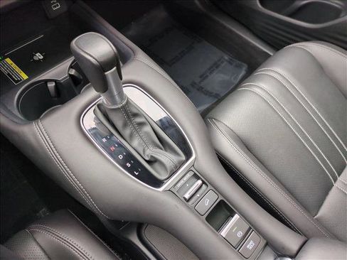 Used 2023 Honda HR-V EX-L image 12