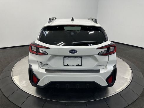 Used 2024 Subaru Crosstrek 2.0i Premium AWD/4WD image 6